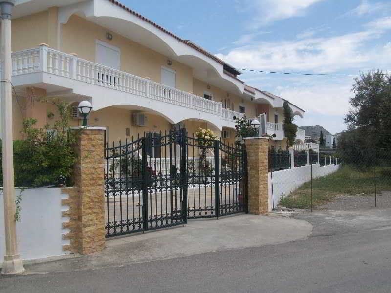Varelis Archangelos  Luaran gambar